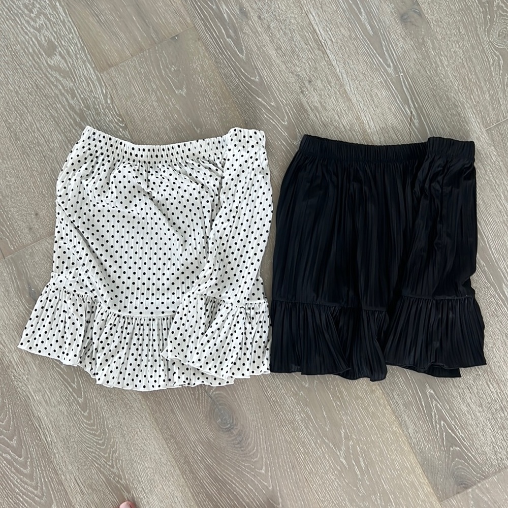 Lot of 2 medium Zara skirts, perfect!